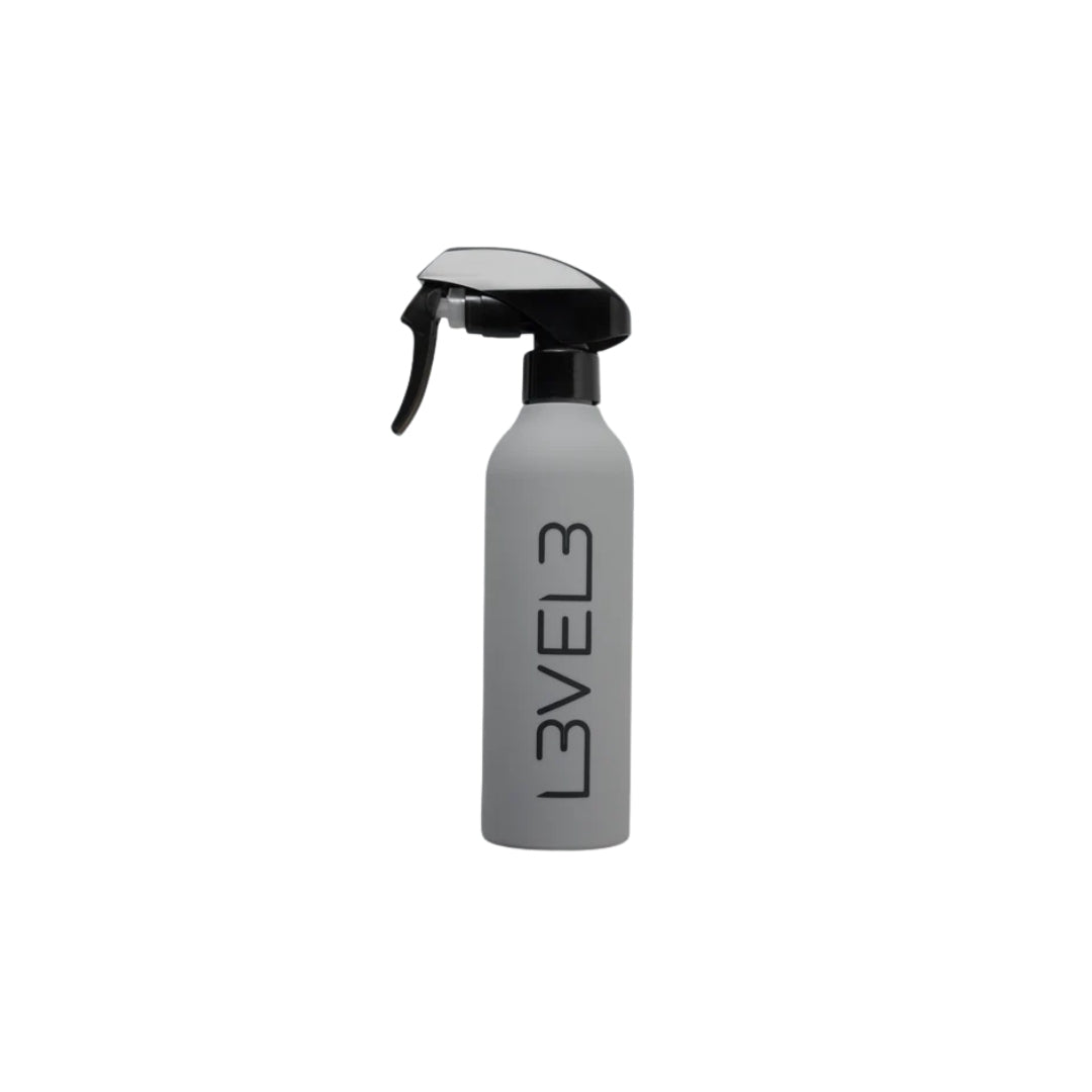 LEVEL3 Rubberized Spray Bottle - Гумиран Пулверизатор за Вода с Лого